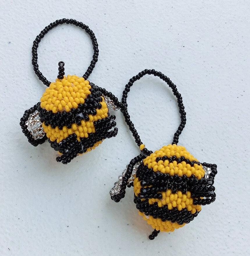 BEADED BEE Hanging ORNAMENT Gift For Insect Lovers - Czech Glass Seed Beads And Nylon Thread