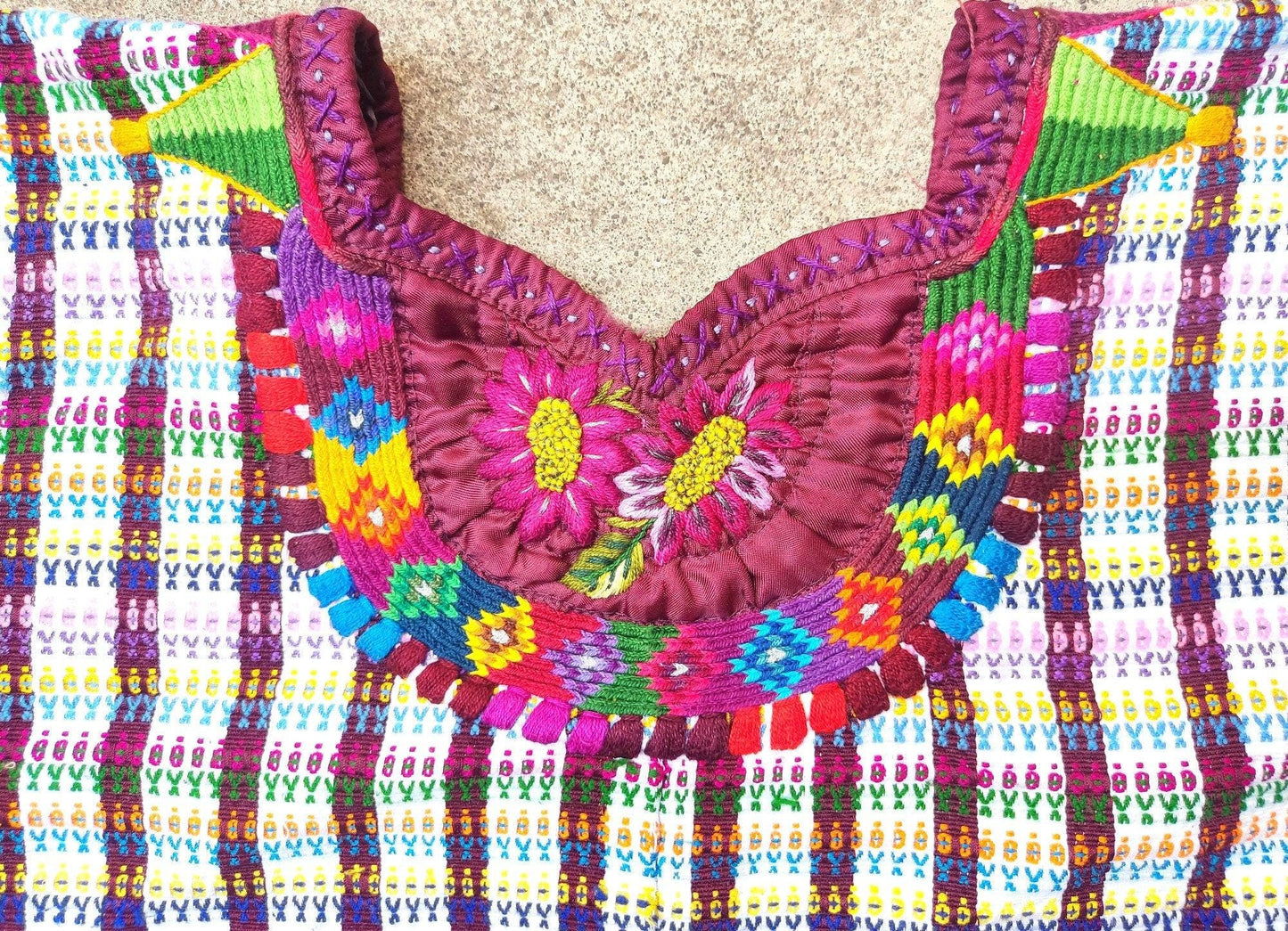 Vintage Handmade EMBROIDERED Rombus An Flowers SANTIAGO ATITLAN huipil cotton wall decor tapestry 211