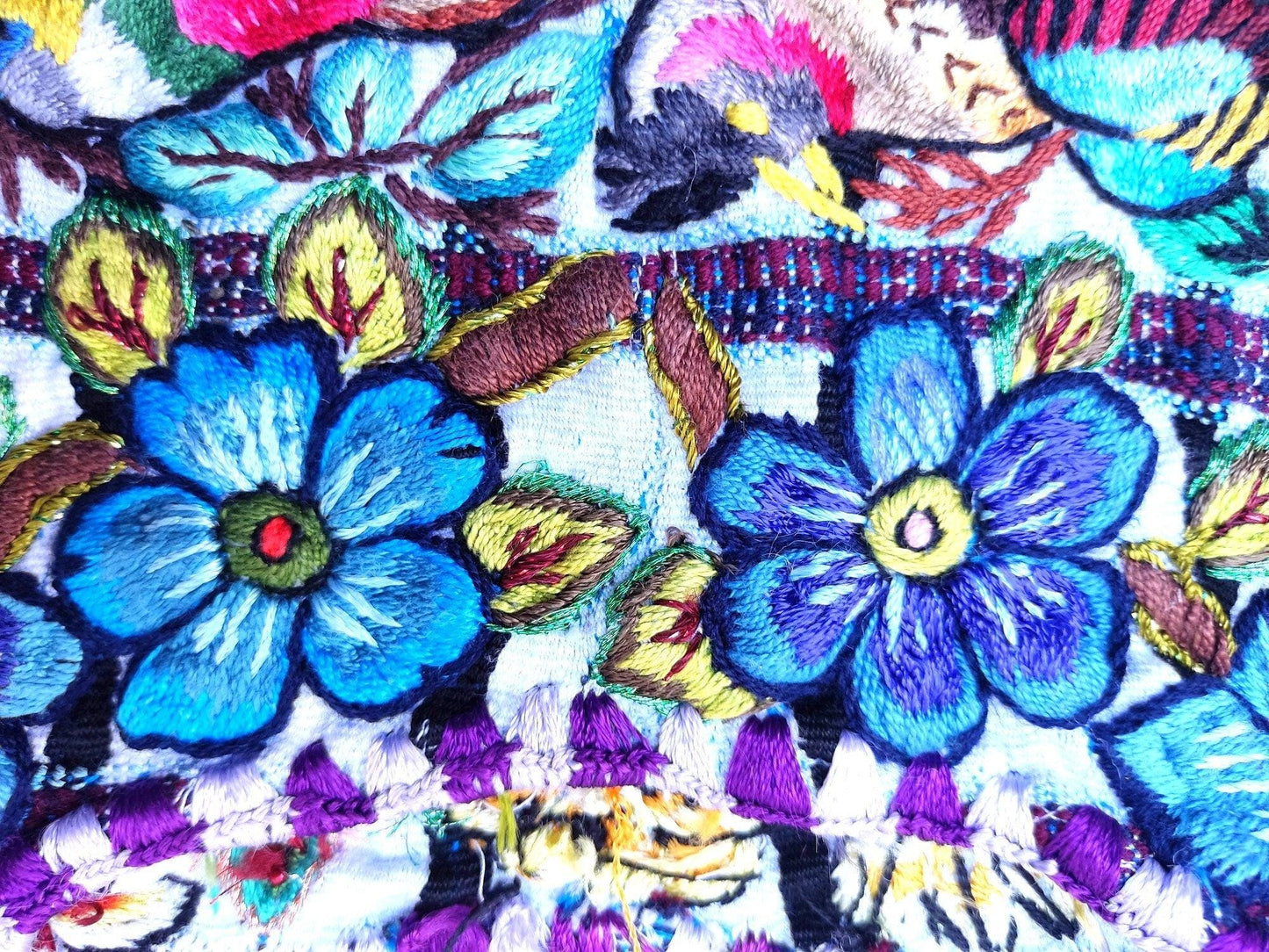 Vintage Santiago Atitlan Huipil Embroidery BIRDS Cotton TAPESTRY And BLOUSE - Home Wall Decor Floral Wall Hanging Blouse