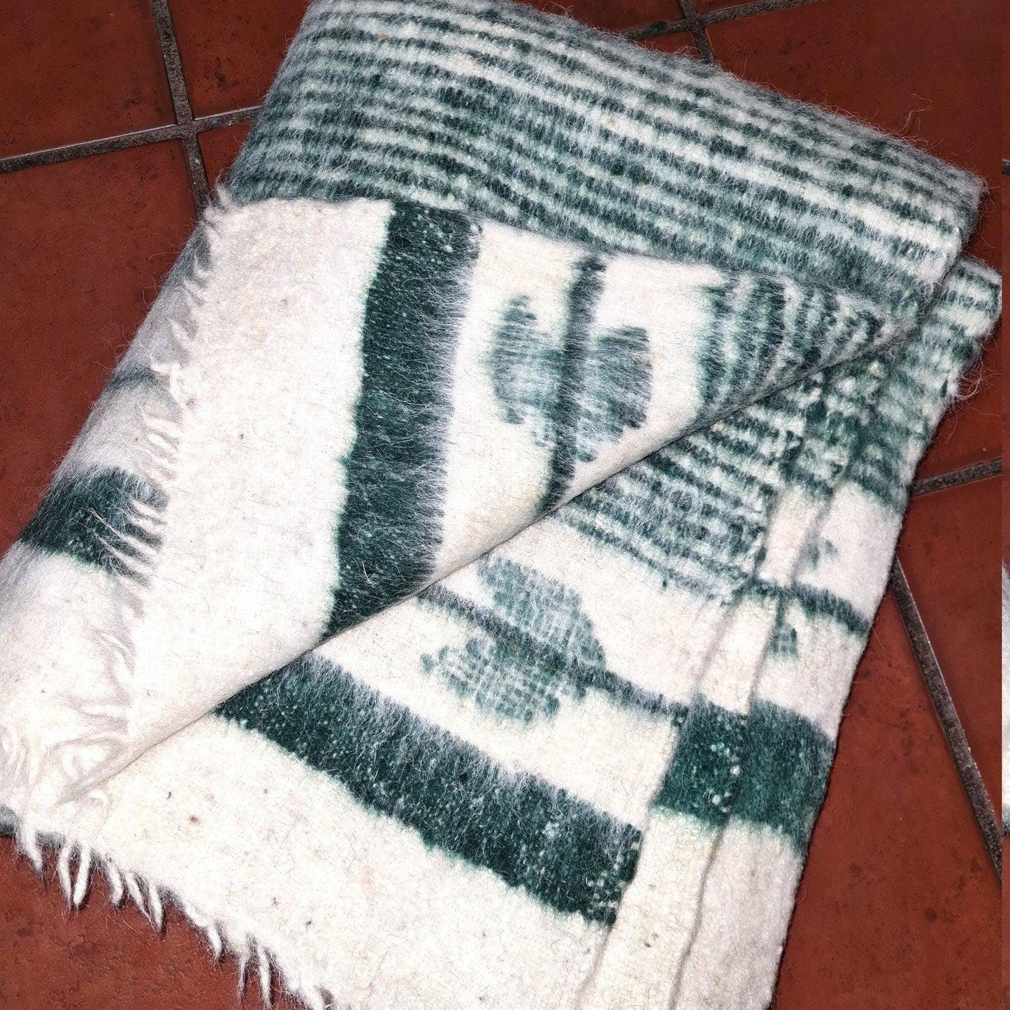 Guatemalan WOOL Woven Blanket Made in MOMOSTENANGO - Poncho