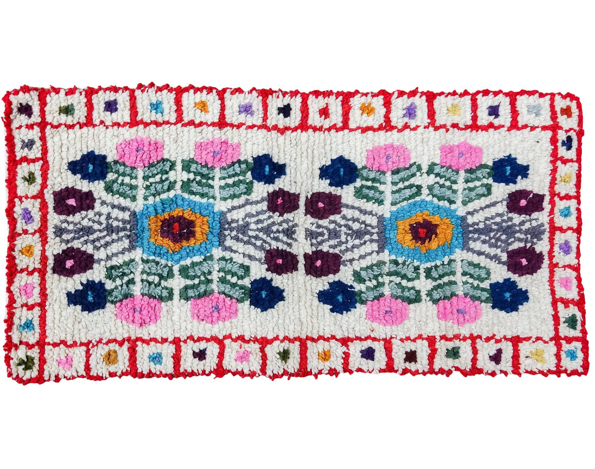 Handwoven WOOL RUG made in MOMOSTENANGO Guatemala / Flowers pattern