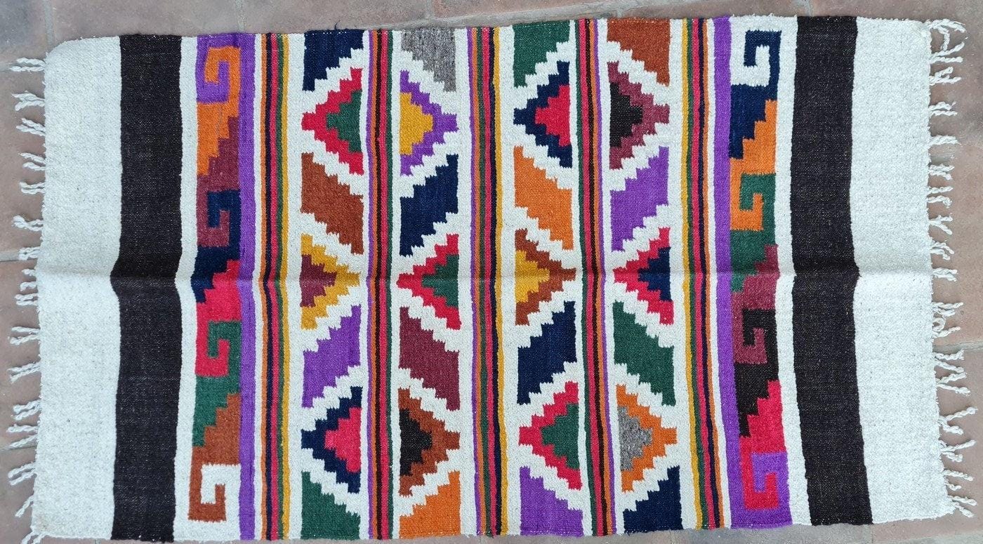 Traditional GUATEMALA HANDWOWEN RUG Made In Momostenango – Aesthetic Design 100% Wool, Cotton Warp Rug