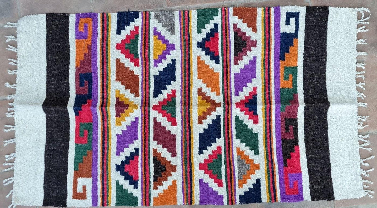 Traditional GUATEMALA HANDWOWEN RUG Made In Momostenango – Aesthetic Design 100% Wool, Cotton Warp Rug