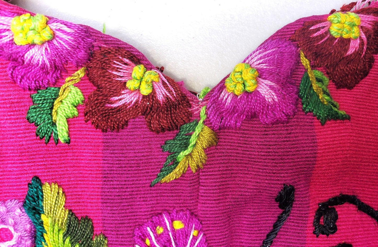 Vintage Santiago Atitlan Huipil Embroidery BIRDS Cotton TAPESTRY And BLOUSE - Home Wall Decor Floral Wall Hanging Blouse