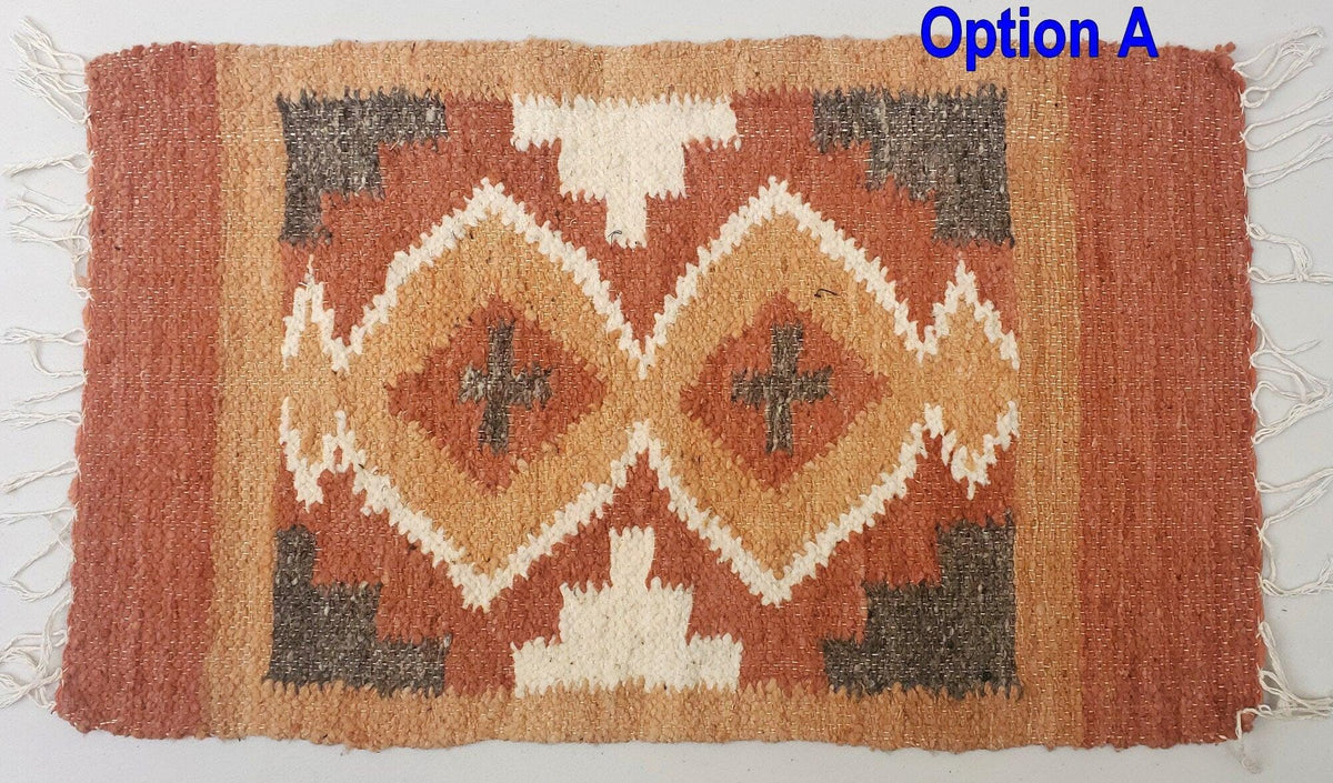 Handwoven WOOL RUG made in MOMOSTENANGO Guatemala / Geometric pattern