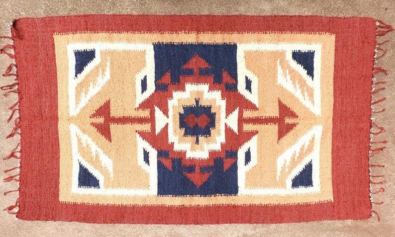 Handwoven WOOL RUG made in MOMOSTENANGO Guatemala / Geometric pattern
