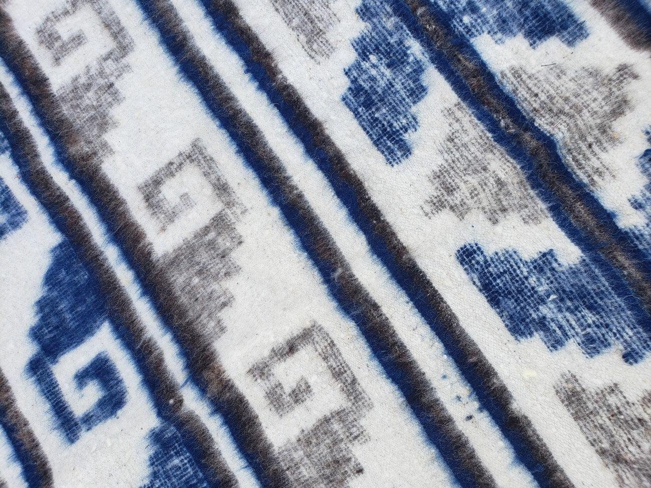 Organic PONCHO Wool GUATEMALAN BLANKET For Winter Season With Gift Wrapping Available - Traditional Blanket Made In Momostenango