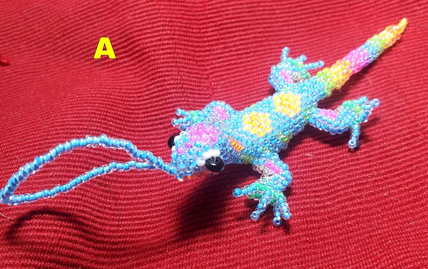 BEADED LIZARD Hanging ORNAMENT Gift For Animal Lovers - Czech Glass Seed Beads And Nylon Thread