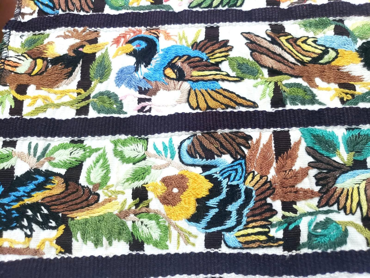 Handmade White EMBROIDERED Guatemalan Santiago Atitlan COTTON WALL "Mayan Bird Family" Tapestry