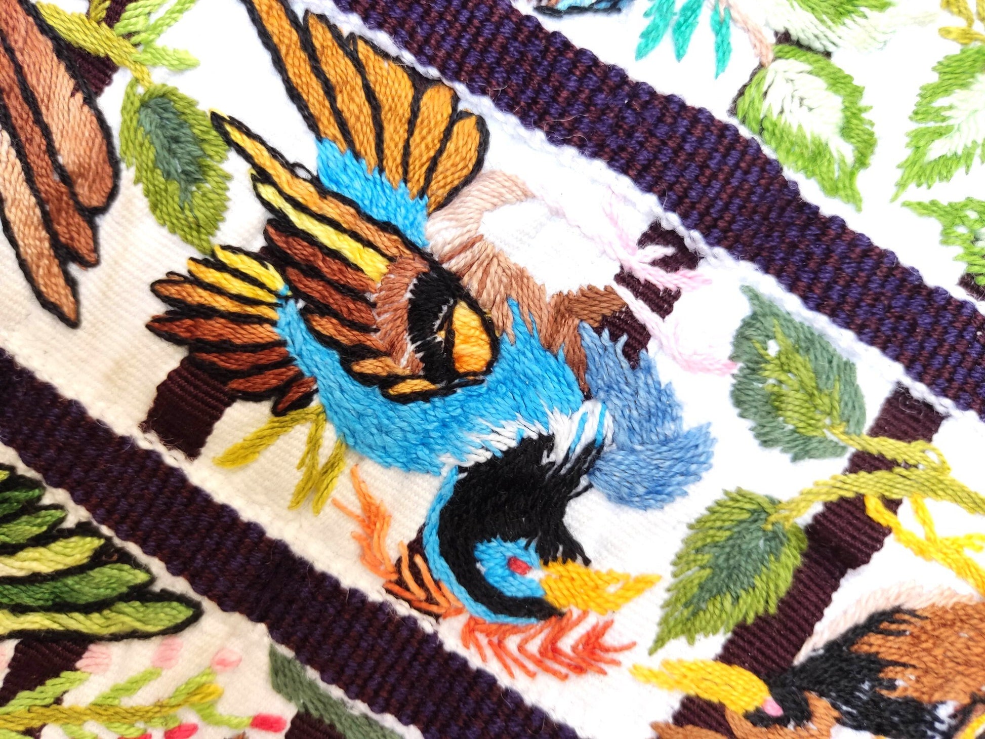 Handmade White EMBROIDERED Guatemalan Santiago Atitlan COTTON WALL "Mayan Bird Family" Tapestry