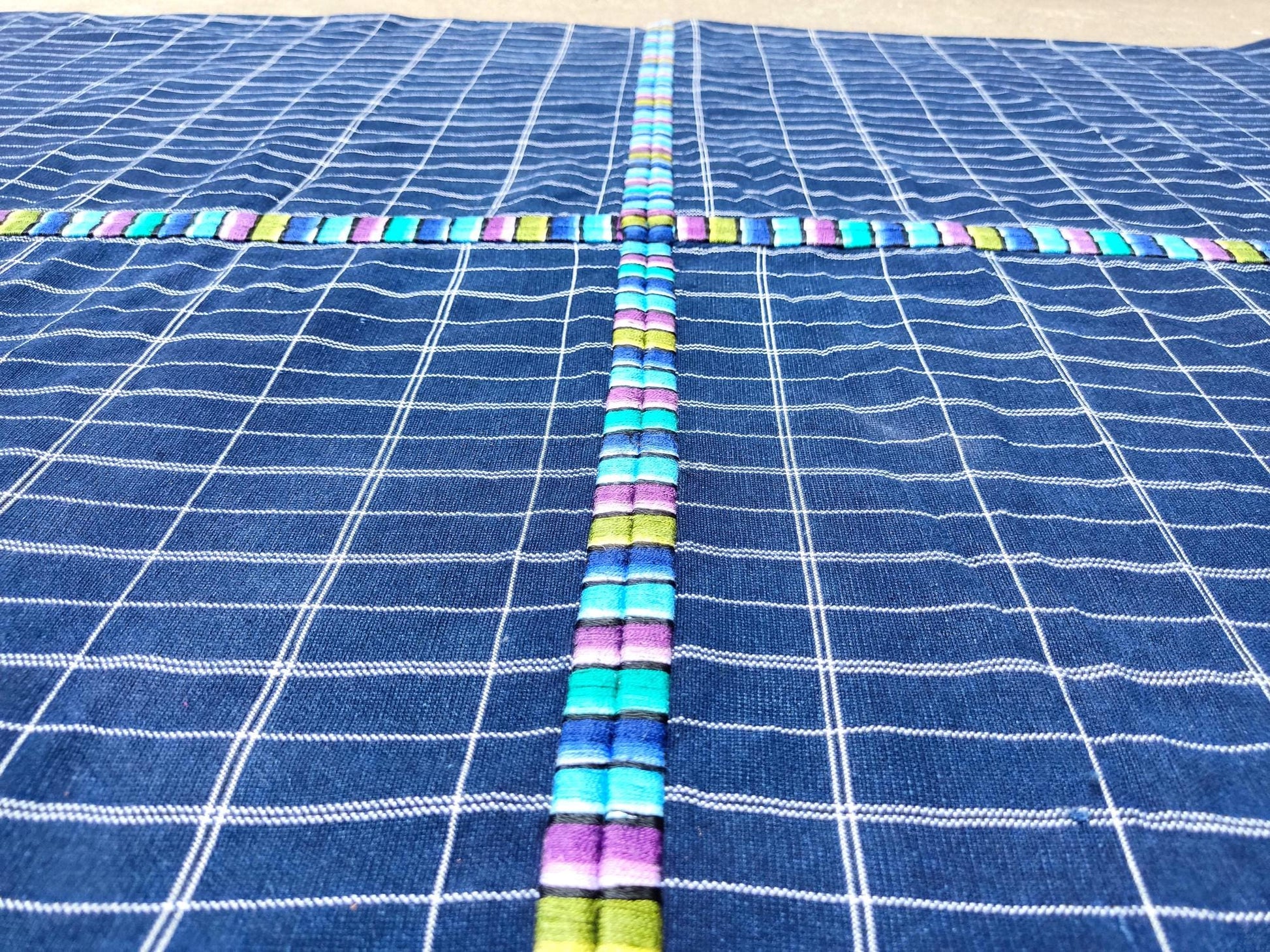 GUATEMALAN Santa Maria De Jesus Cotton Grid Corte FABRIC Per Yard - Vintage Embroidered Hand Woven Fabric