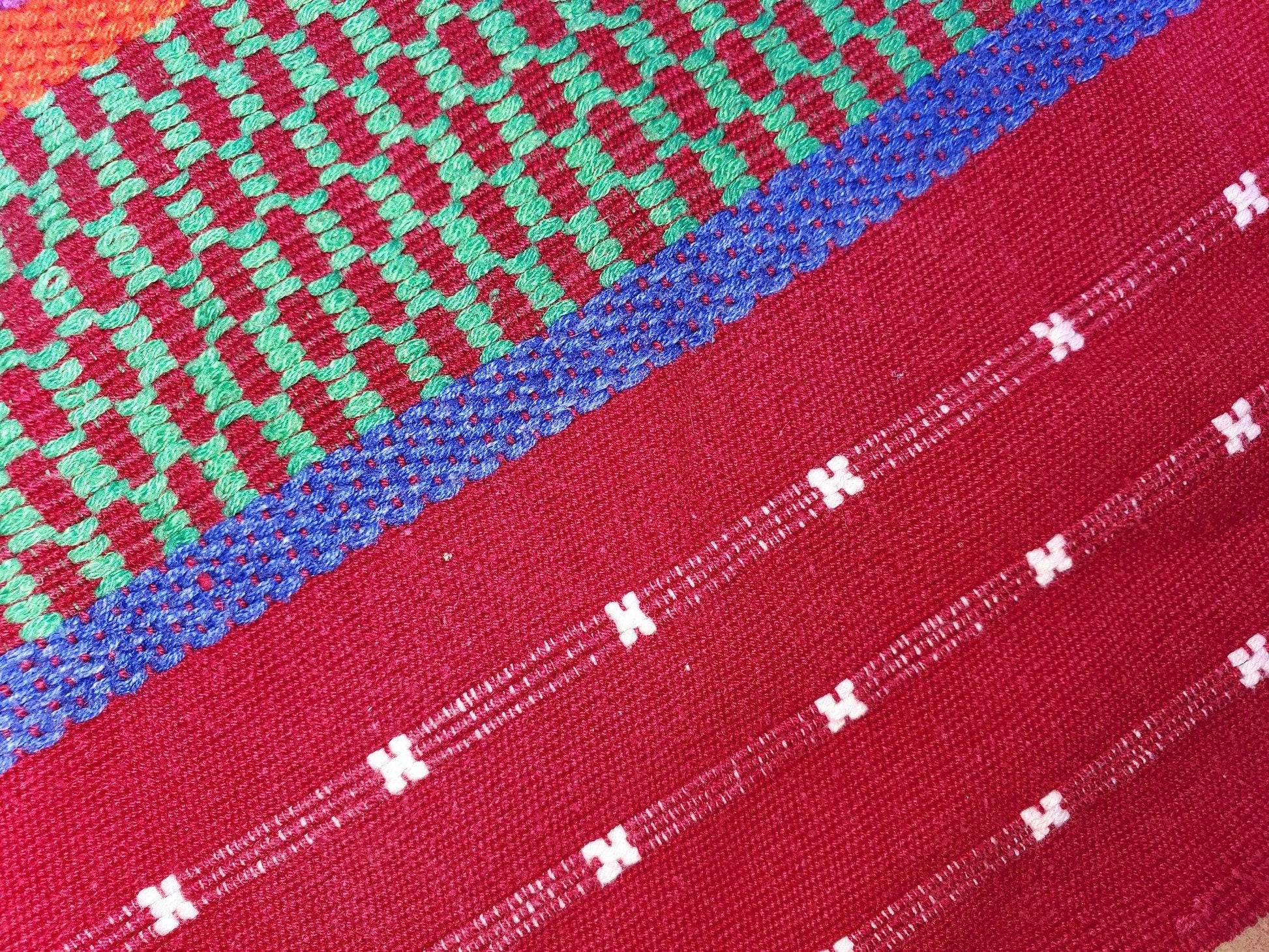 NEW! unique Guatemala handmade weaved cotton runner -Huipil from San Antonio Aguas Calientes-