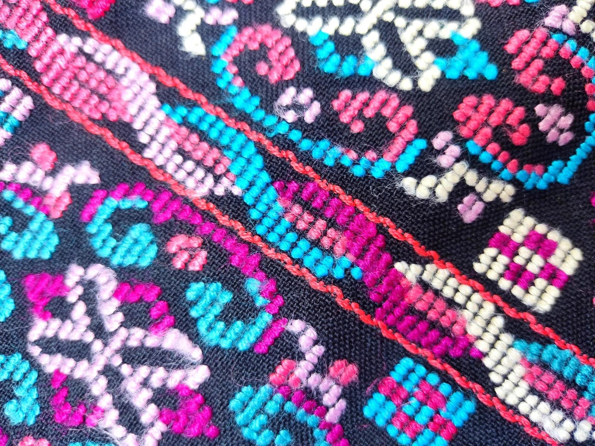 Unique Guatemala Handmade WEAVED Cotton multicolor ZUNIL Corte -Fabric per yard-