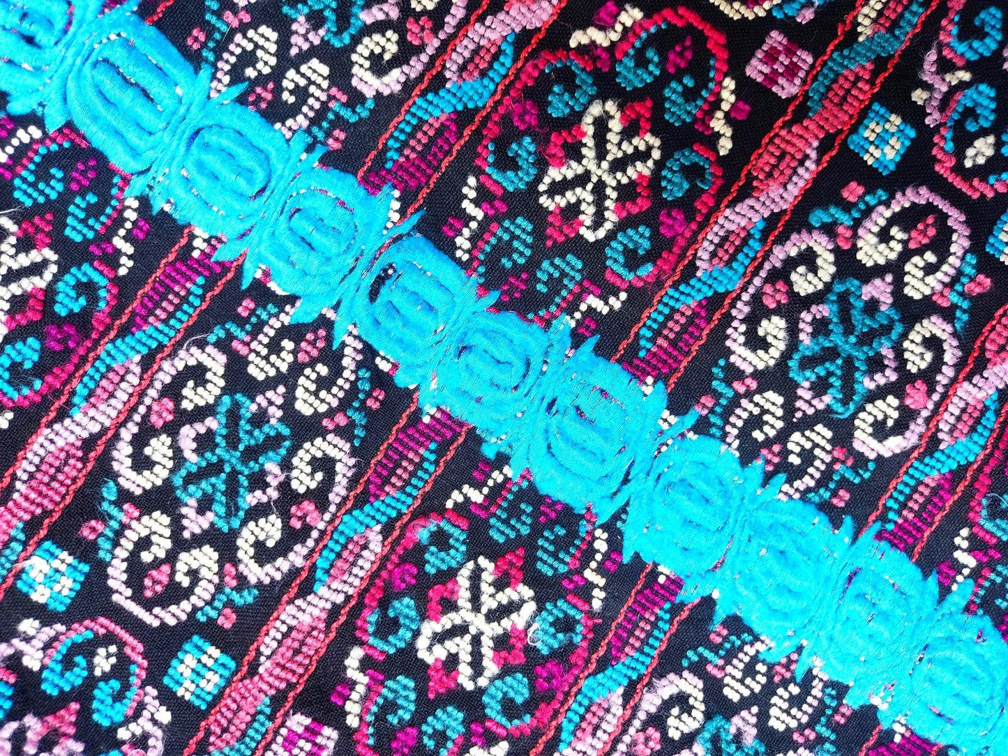 Unique Guatemala Handmade WEAVED Cotton multicolor ZUNIL Corte -Fabric per yard-