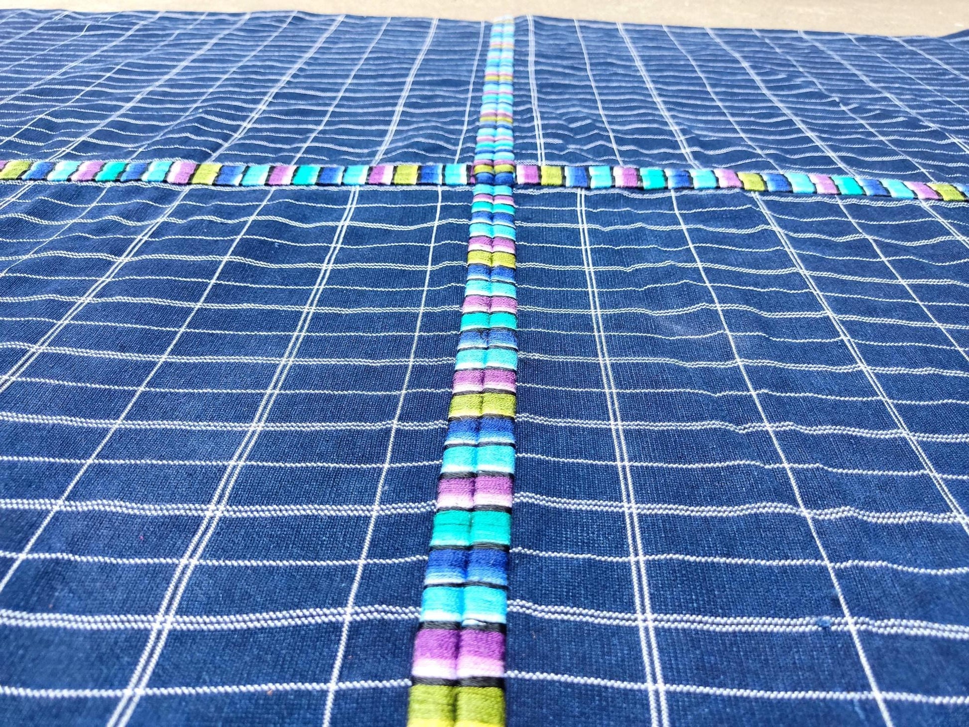 GUATEMALAN Santa Maria De Jesus Cotton Grid Corte FABRIC Per Yard - Vintage Embroidered Hand Woven Fabric