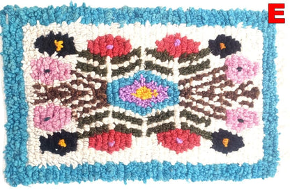 Handwoven WOOL RUG made in MOMOSTENANGO Guatemala / Geometric pattern