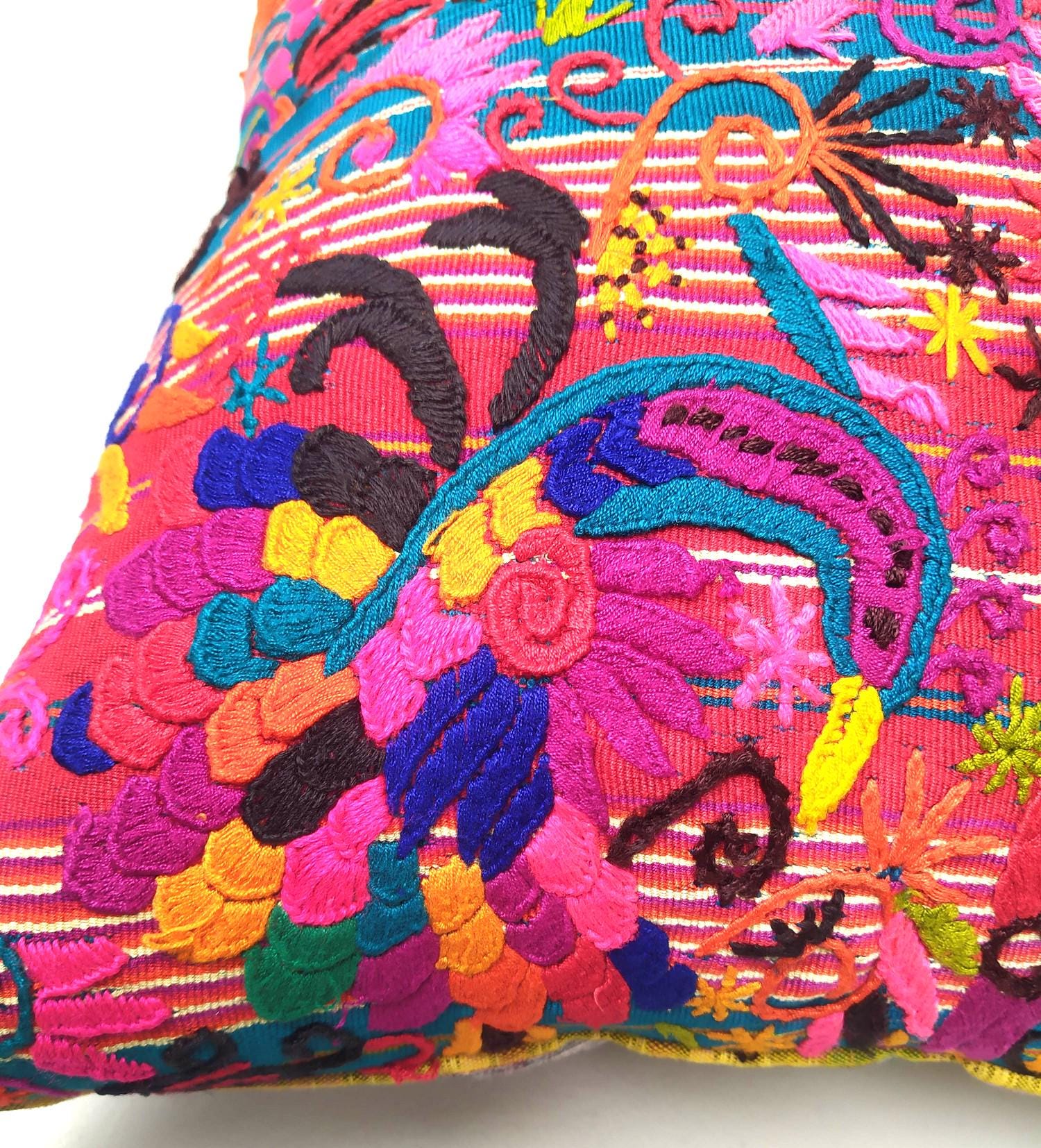 Guatemalan Hand-Embroidery Pillow, Green FUCHSIA COVER 18x18, Birds Embroidered case