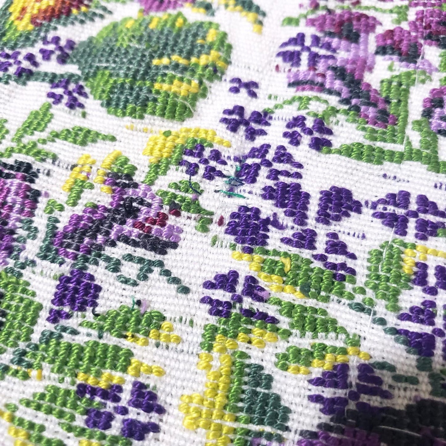Handmade Weaved WHITE Cotton Huipil, "Mayan Floral" Style, TECPAN Tunique