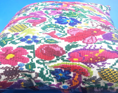 Nebaj Hand Weaved Pillow, MAYAN LIFE Cushion 13x13, White TECPAN Pillow Case