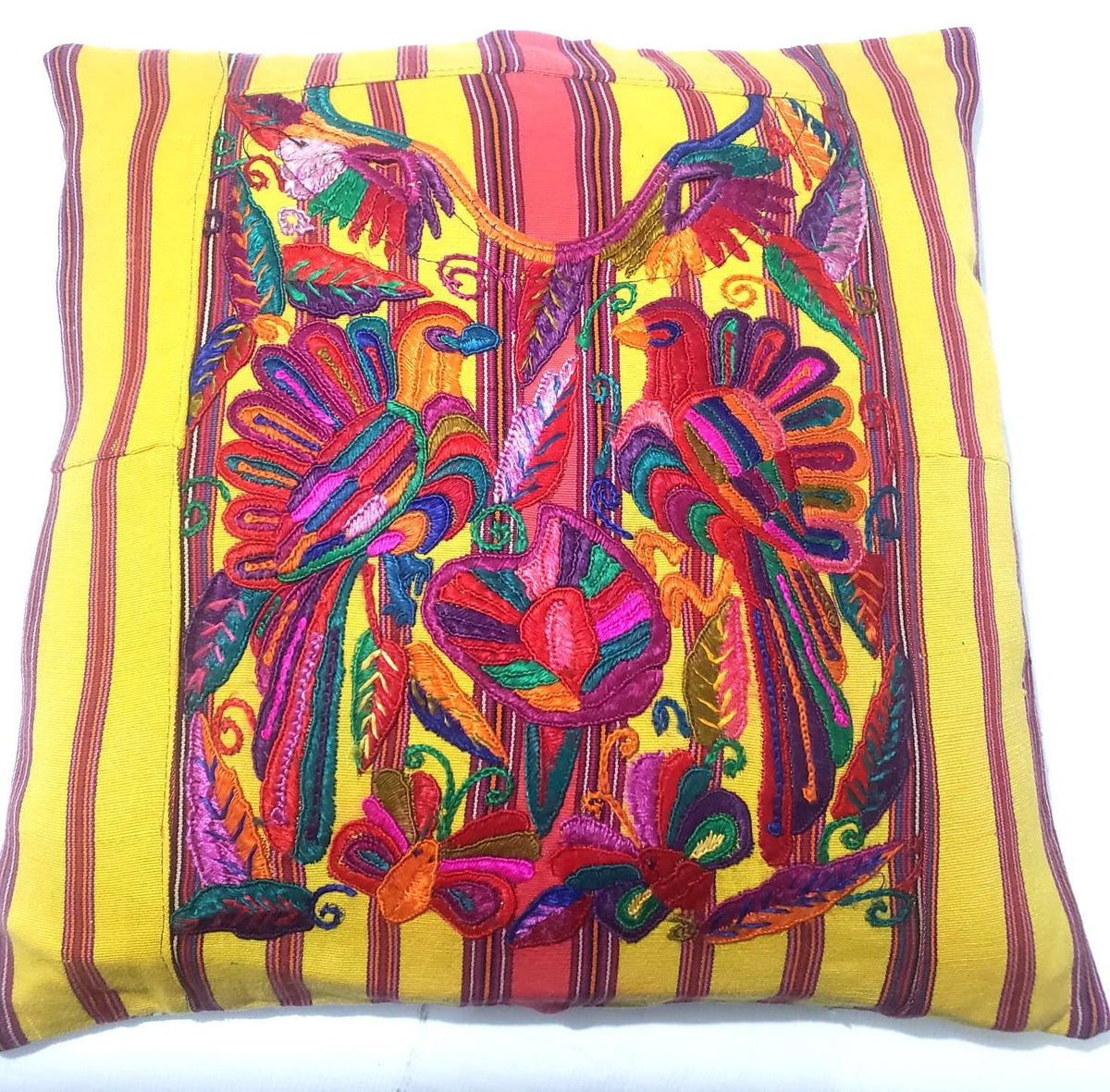 Guatemalan Hand-Embroidery Pillow, Green FUCHSIA COVER 18x18, Birds Embroidered case
