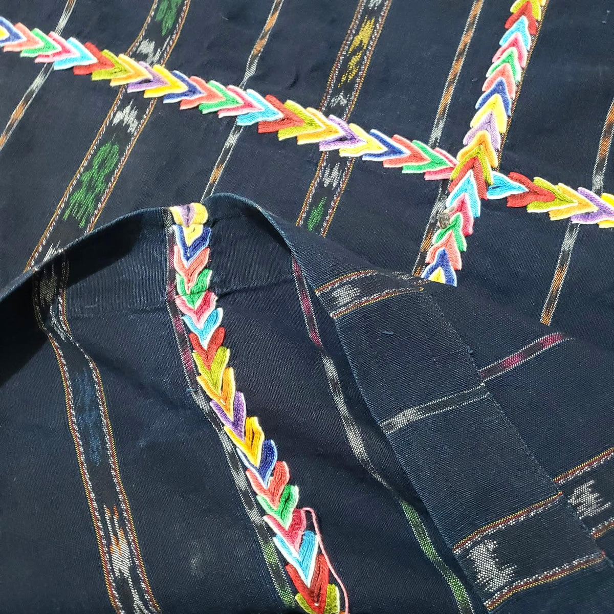 INDIGO Artisan Elegance TABLECLOTH, Embroidered Nahuala Heritage Table Cover, Vibrant Threads Dining Cloth