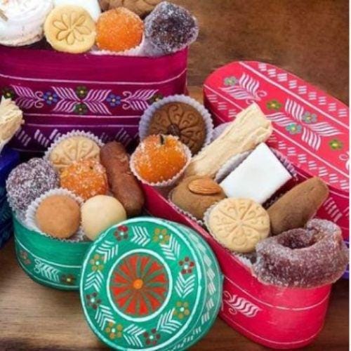 Dulces Artesanales de Antigua Guatemala El Sombrerón, Caja Típica Variada: Higos, Camote, Cocadas, Pepitoria. Regalo Tradicional