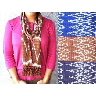 Handmade Guatemalan light weight cotton ikat scarf with fringes